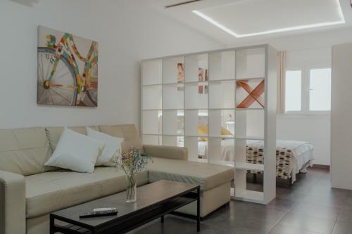 Marqués de Guadiaro 1 Apartamentos