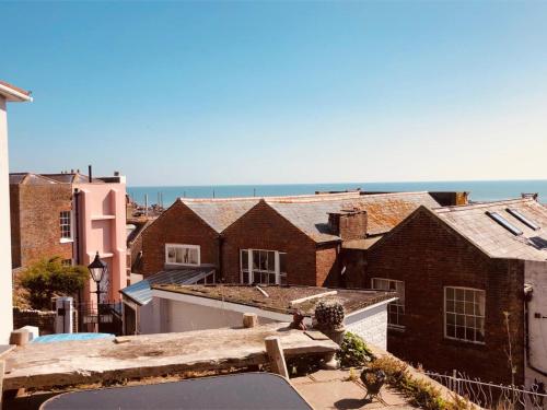 Gallery image of The Retro Retreat with free parking in Hastings