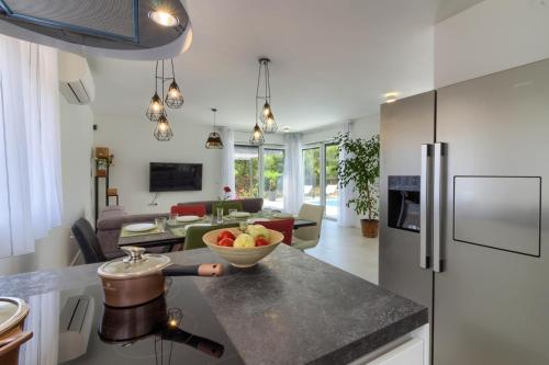 Modern Villa Flavia in Medulin near the beach