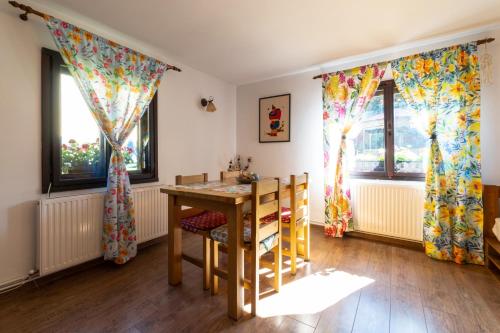 Gallery image of Sunset Cottage in Braşov
