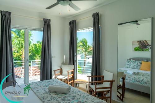 Postel nebo postele na pokoji v ubytování OCEAN VIEW! LUX PENTHOUSE 3Br, 3Bt, POOL VIEW