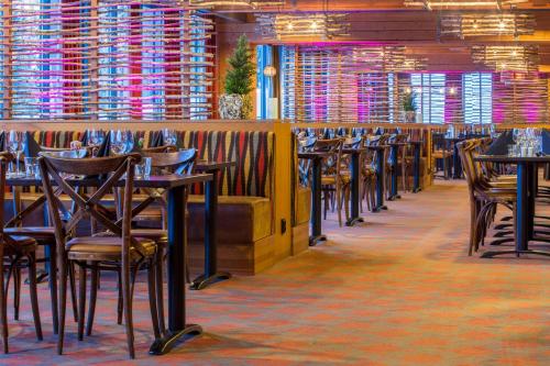 مطعم أو مكان آخر لتناول الطعام في Skistar Lodge Trysil