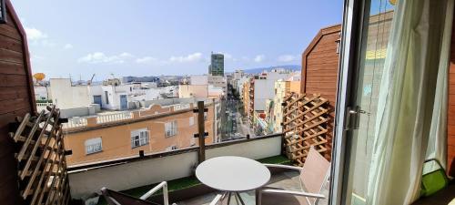 VV Canteras Ático "by henrypole home"