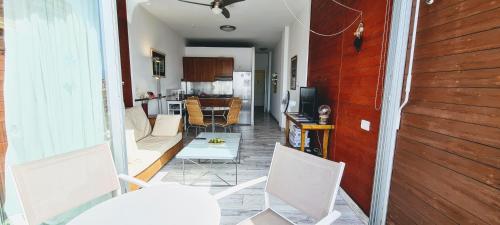 VV Canteras Ático "by henrypole home"