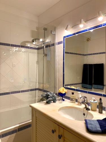 Gil Eanes Ocean View Nautical Apartment