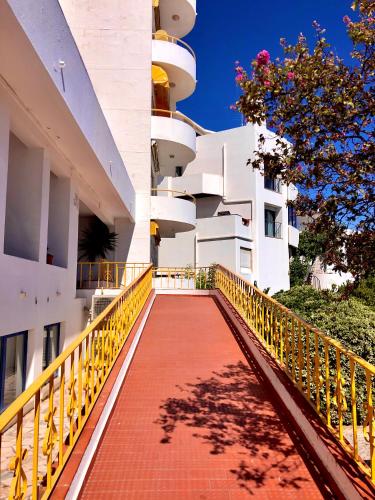 Gil Eanes Ocean View Nautical Apartment