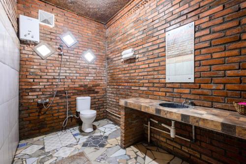 Kúpeľňa v ubytovaní OYO 3562 Pondok Inspirasi Minggir