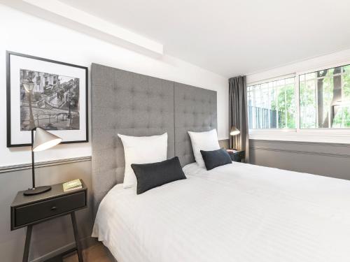 LivinParis - Luxury 3 Bedrooms Arc de Triomphe I