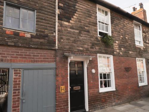 Gallery image of Knot Cottage in Rye