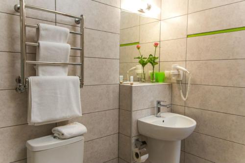 Ванная комната в Hotel Vesna