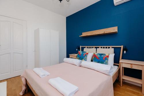 Posteľ alebo postele v izbe v ubytovaní ShortStayPoland Marszałkowska (B12)