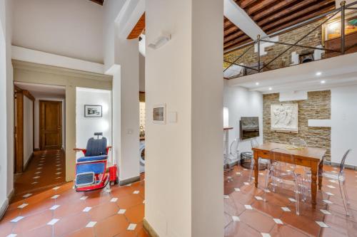 GuestHost - Palazzo Pitti Apartment with Terrace