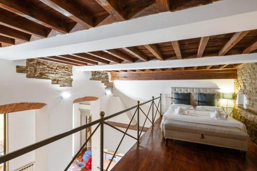 GuestHost - Palazzo Pitti Apartment with Terrace