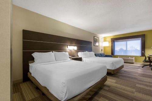 Afbeelding uit fotogalerij van Holiday Inn Express and Suites Chicago West - St Charles, an IHG Hotel in Saint Charles