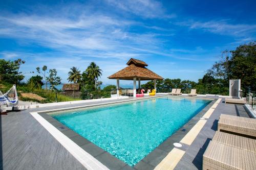Kolam renang di atau dekat dengan Purana Resort Koh Yao Noi - SHA Extra plus