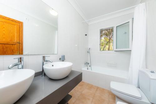 Et badeværelse på Casa De Cala Gat