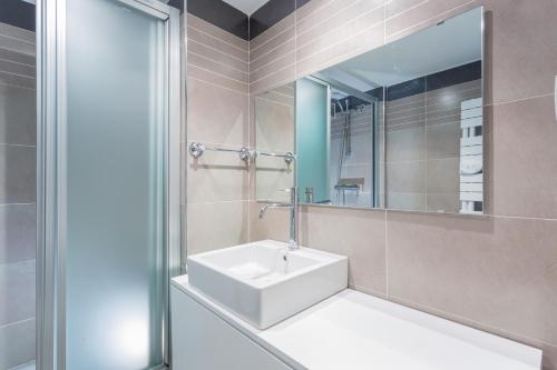 Phòng tắm tại Apartamentos Bluettravel Parador 1