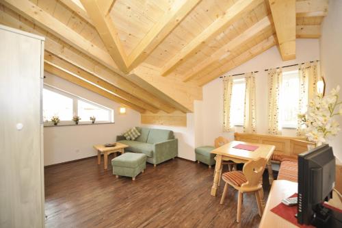 Posezení v ubytování Gästehaus Kastenhof