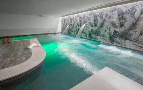 Koupelna v ubytování Hotel Giardino Suites&Spa