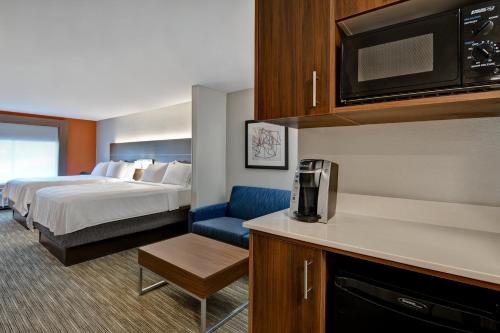 Imagen de la galería de Holiday Inn Express Hotel & Suites Anderson I-85 - HWY 76, Exit 19B, an IHG Hotel, en Anderson