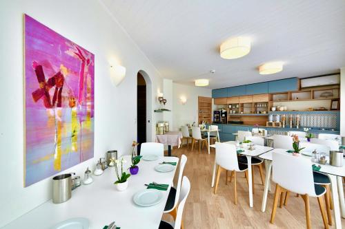 Restoran atau tempat makan lain di BALEGRA City Hotel Basel Contactless Self Check-in