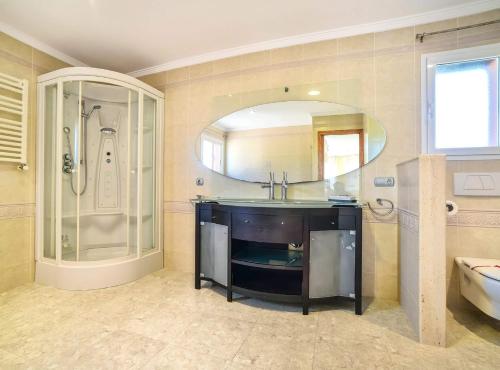 Gallery image of Villa Alhambra - Plusholidays in Calpe