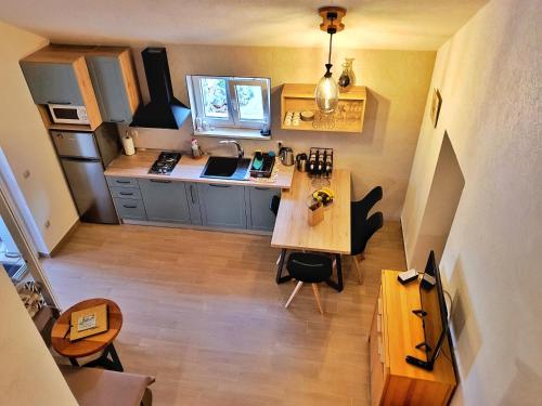 Dapur atau dapur kecil di Vacation house Punta sunca