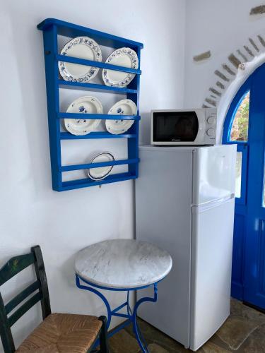 Gallery image of Blue Dolphin Antiparos Villas and Suites in Agios Georgios