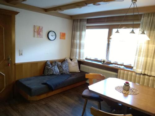 Posezení v ubytování Zillertal Apartment mit Traumausblick - Haus Kirchler