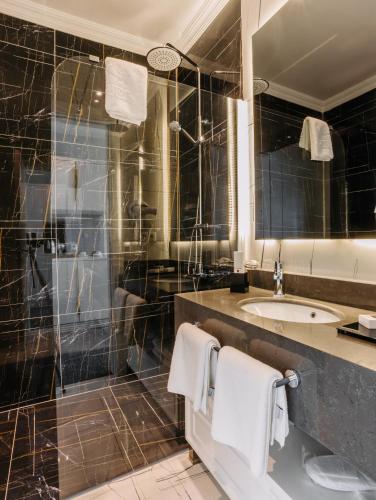 Koupelna v ubytování Özkum Park Otel