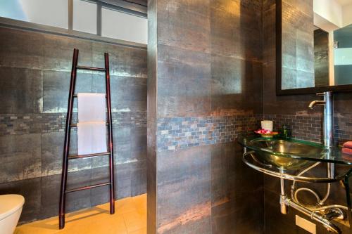 Un baño de Baan View Talay