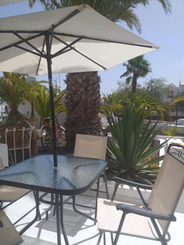 Apartment duplex -The Sunny Hut - swimming pool - Free Wifi & AC- Residence Las Marinas