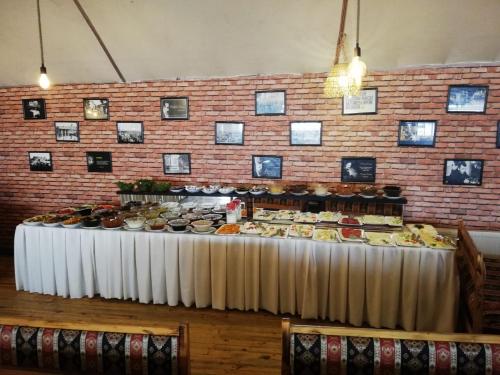 Jídlo v hotelu nebo okolí