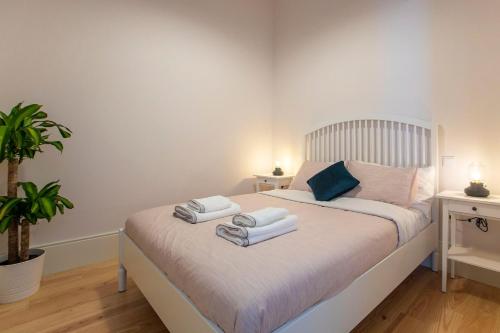 Duques 2BDR w AC near historic town by LovelyStay