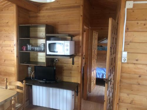 Bungalós Las Nieves (España Puebla de Lillo) - Booking.com