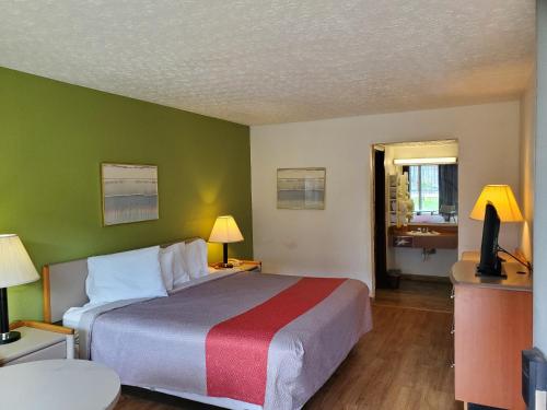 FairBridge Inn Express Frankfort – Photos 5