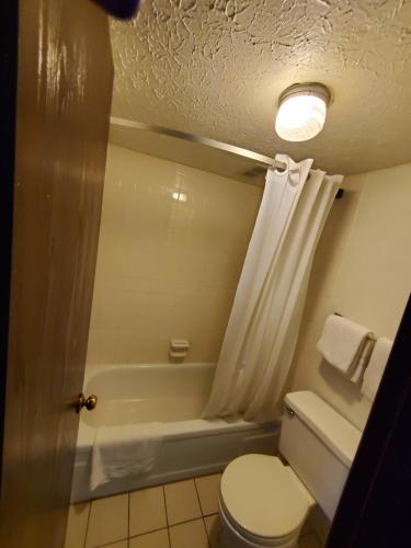 FairBridge Inn Express Frankfort – Photos 3