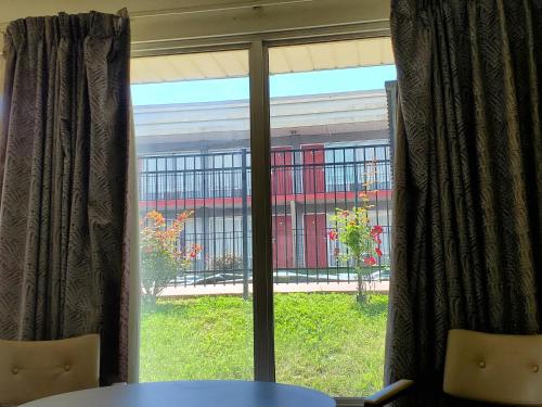 FairBridge Inn Express Frankfort – Photos 2