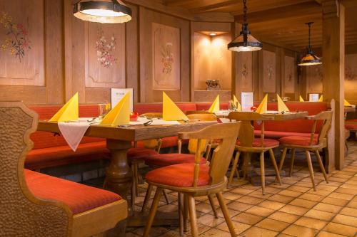 Gasthof Diemにあるレストランまたは飲食店