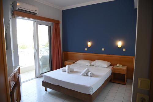 חדר ב-Marine Congo Hotel