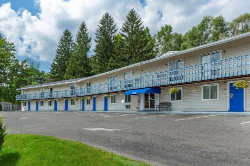 Econo Lodge Lee - Great Barrington, Lee – Updated 2023 Prices