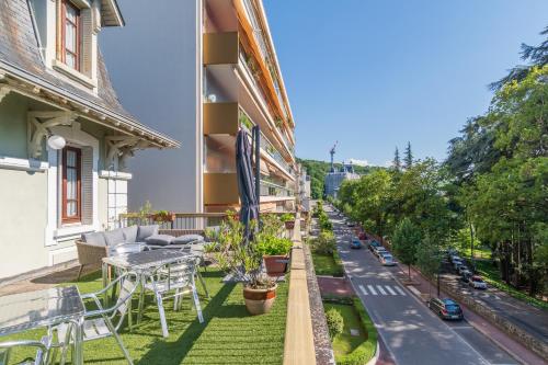 Fotografie z fotogalerie ubytování Hôtel des Bains v destinaci Aix-les-Bains