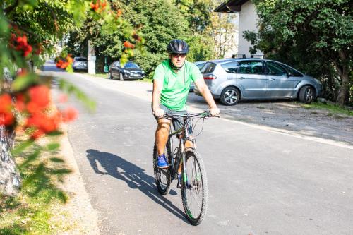 Jízda na kole v ubytování Garni Glurnserhof nebo okolí