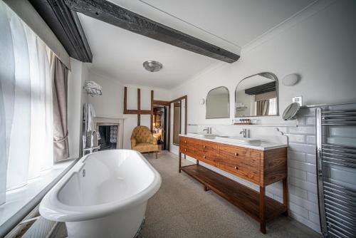 Gallery image of The Billesley Manor Hotel in Stratford-upon-Avon