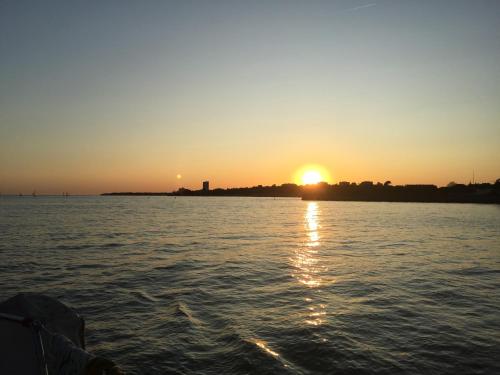 Photo de la galerie de l'établissement VOILIER ESTEREL, à La Rochelle