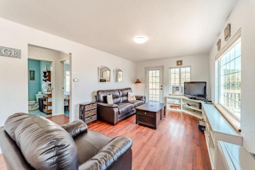 Seascape Home & Cottage – Photos 3