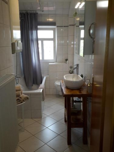 Ένα μπάνιο στο Appartement Luthers Stübchen