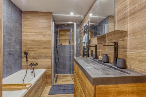 Rare ! Appartement rénové dans le centre piéton de Megève photo 3