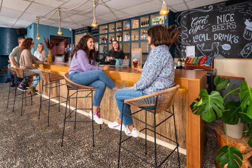 Επισκέπτες που μένουν στο Stayokay Hostel Texel
