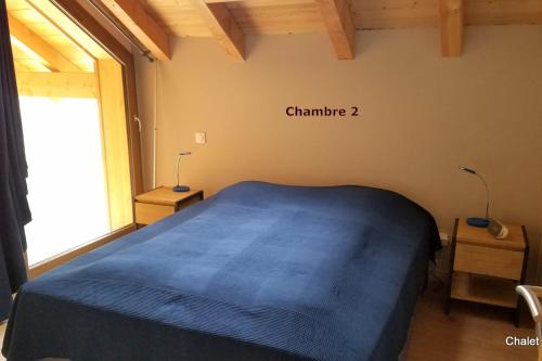 Ένα ή περισσότερα κρεβάτια σε δωμάτιο στο Chalet l'ecrin - 6 pers with panoramic view of the Meije